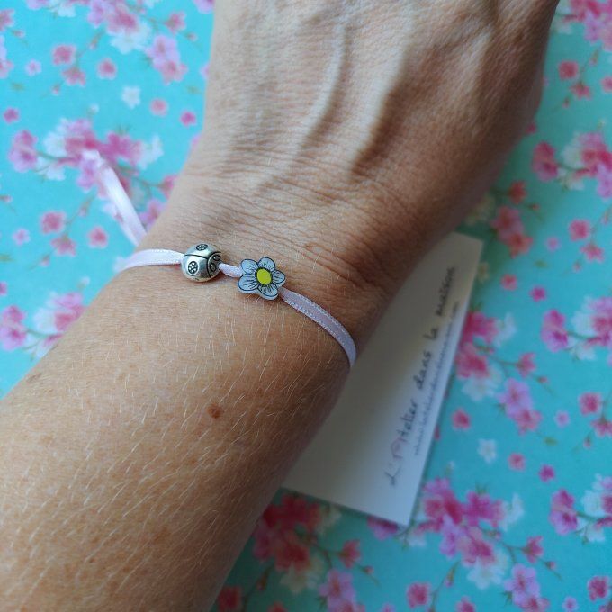 Bracelet mini fleur et coccinelle 