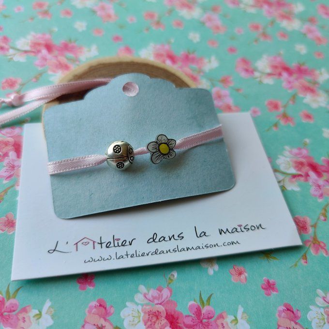 Bracelet mini fleur et coccinelle 