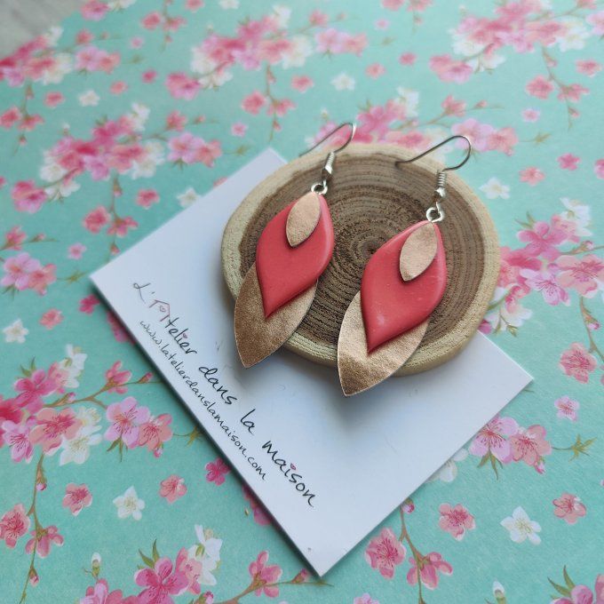 Boucles d'oreilles feuille corail et or