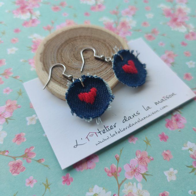 Boucles d'oreilles jean et coeur brodé 