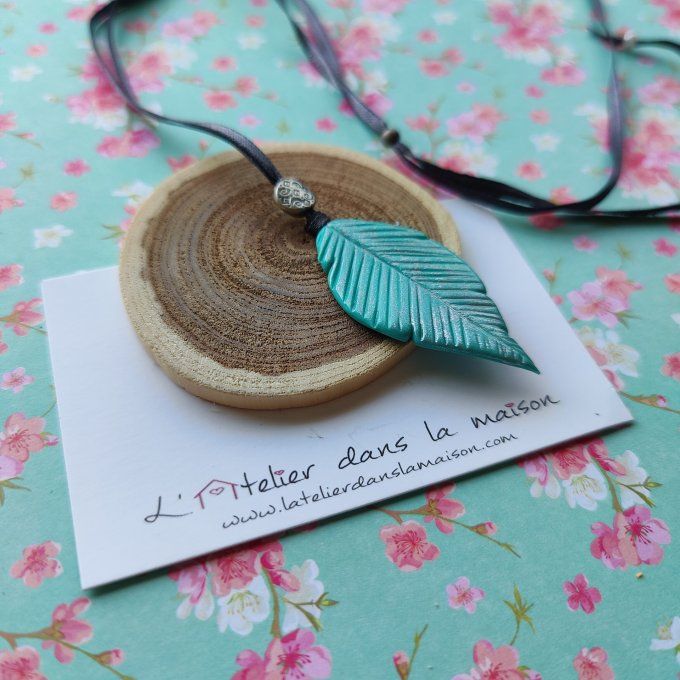 Collier plume turquoise et argenté 