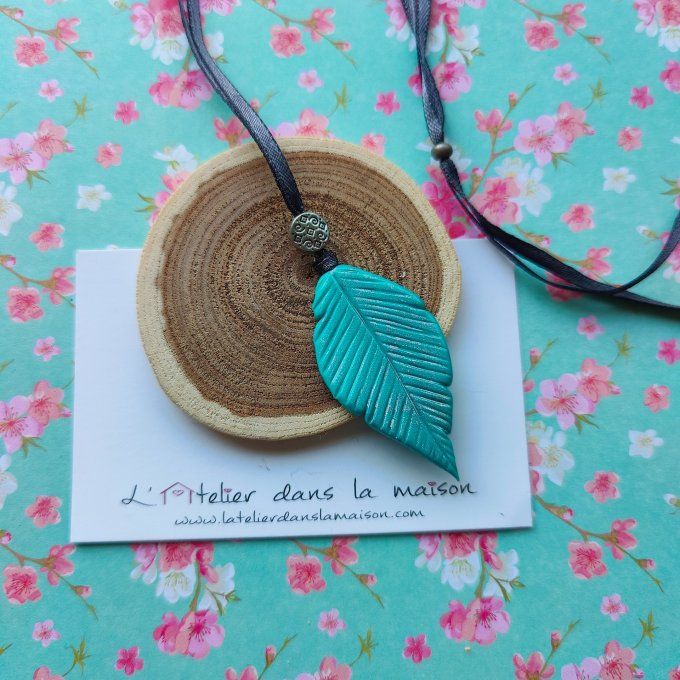 Collier plume turquoise et argenté 