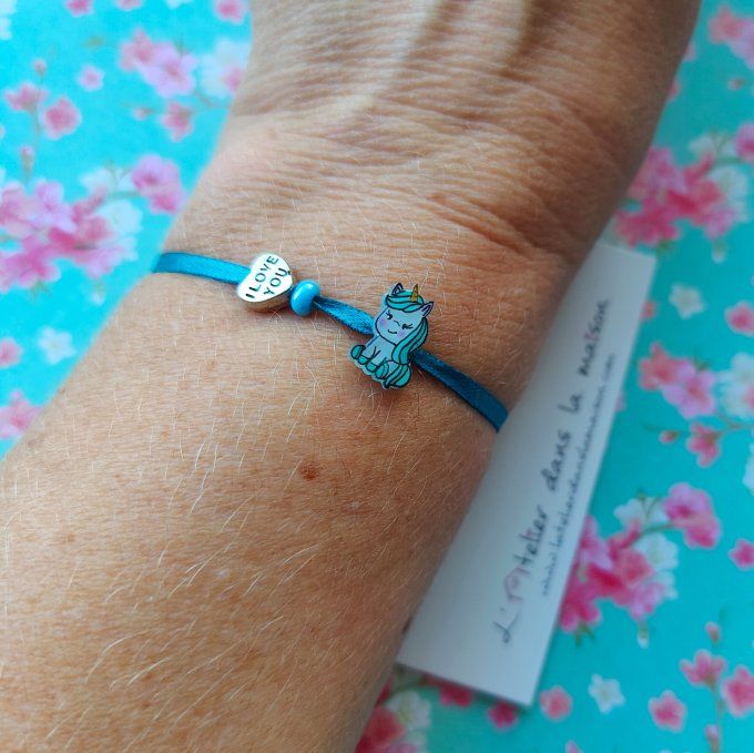 Bracelet enfant licorne bleue léger défaut