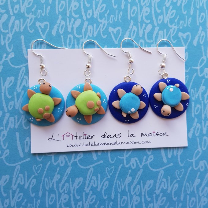 Boucles tortues vertes ou bleues
