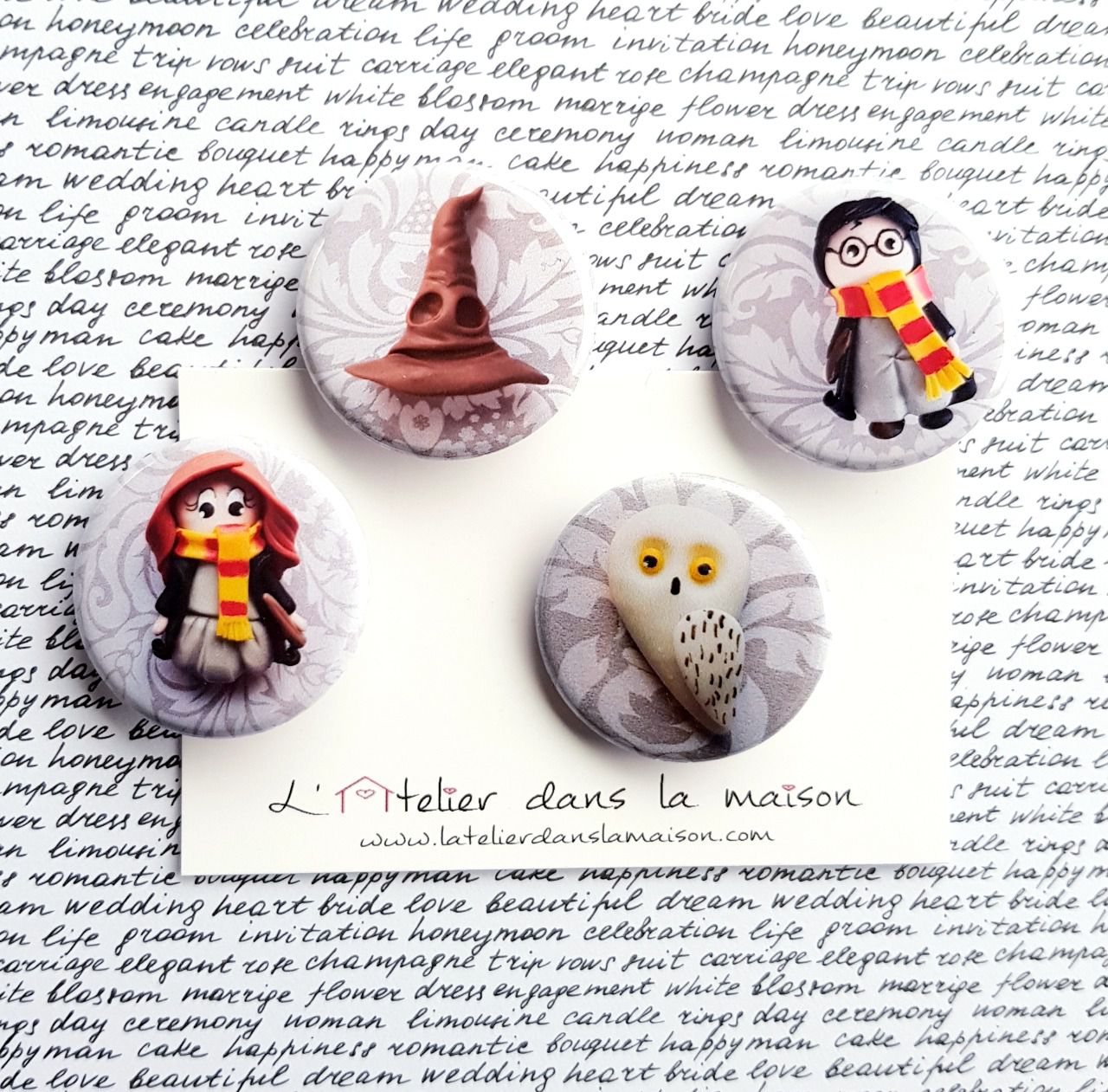 Badges inspiration Harry Potter, modèles au choix