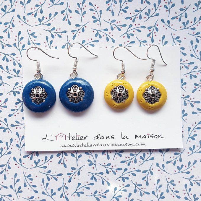 boucles rondes bleues ou jaune moutarde