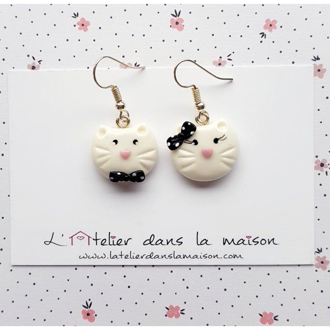 boucles chat noir