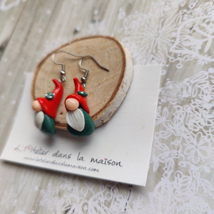 Boucles gnomes de noël verts et rouges