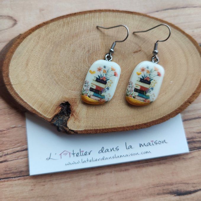 Boucles d'oreilles livres