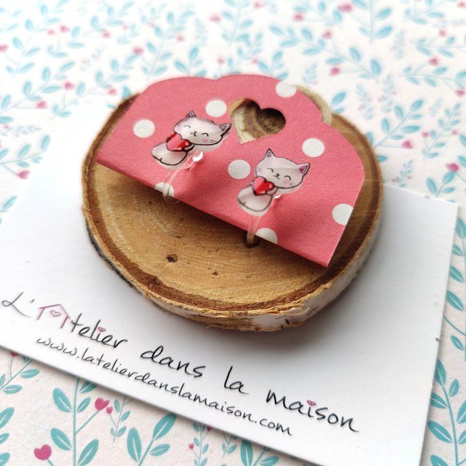 clip fille chat et coeur