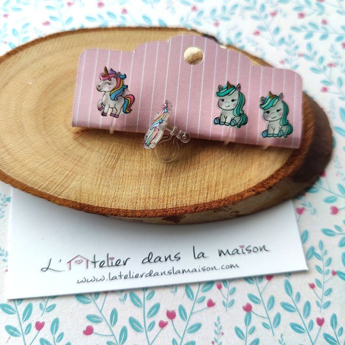 Boucles d'oreilles sans perçage licornes multicolores ou bleues
