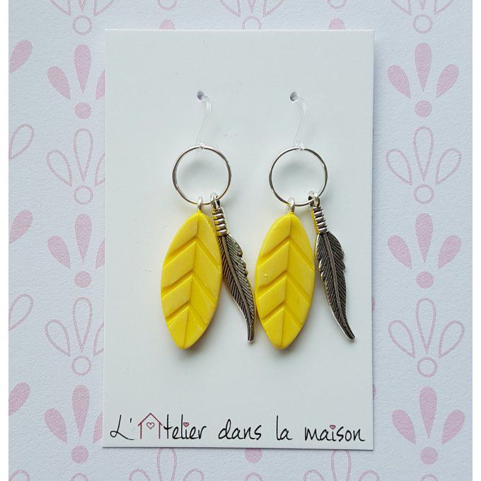 boucles plumes jaunes