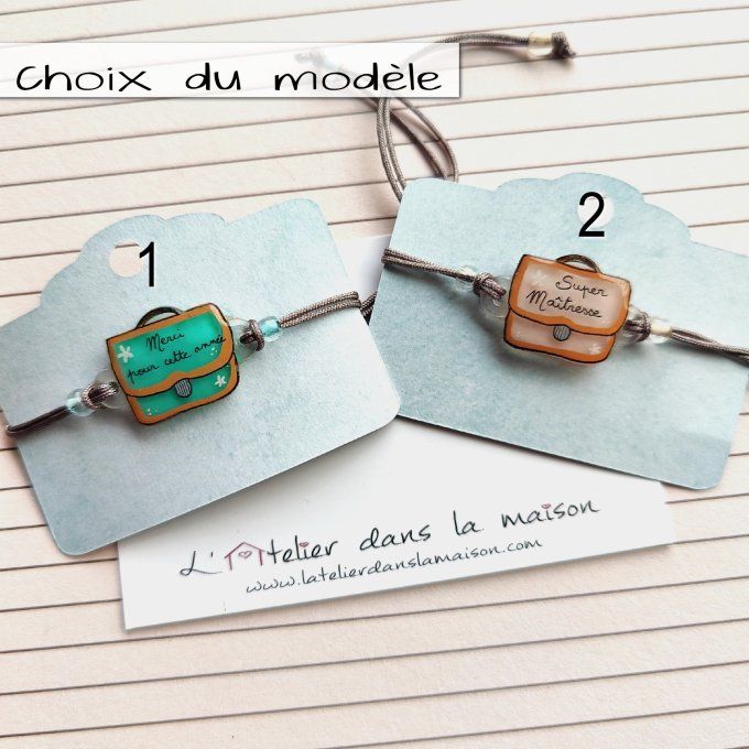 Le bracelet cartable personnalisable pour maitresses 
