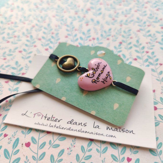 bracelet avec prénoms rose