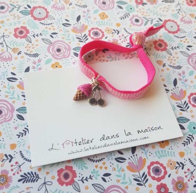 bracelet élastiqué rose à paillettes glace