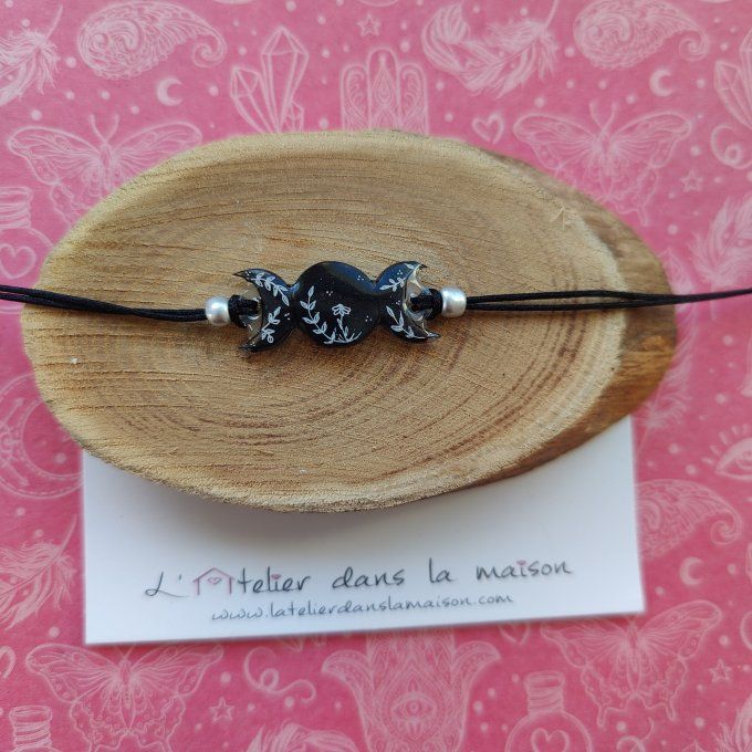 Bracelet mystique triple lune motifs feuillage blanc
