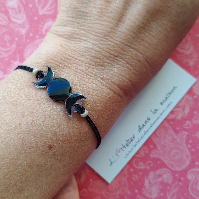 Bracelet mystique triple lune perles crème