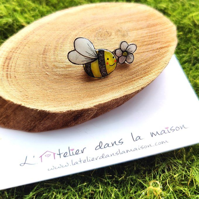 broche abeille et fleur