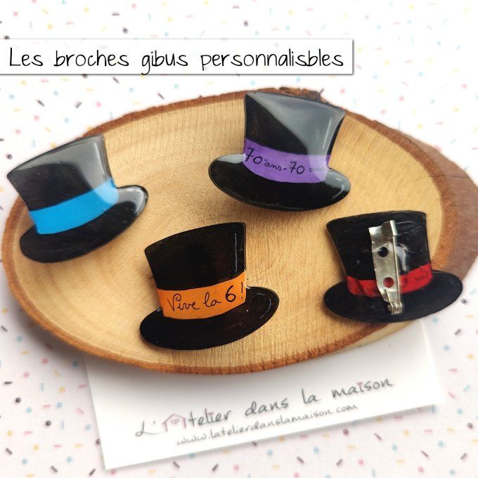 Broche chapeau de conscrit personalisable