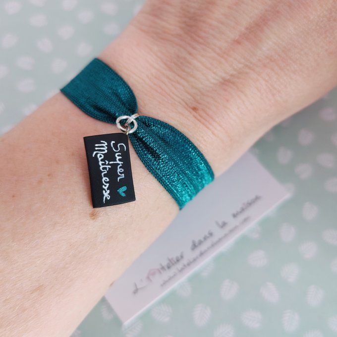 bracelet merci maitresse porté