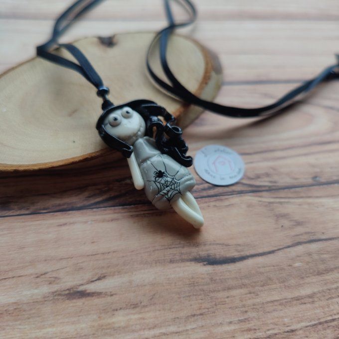 Collier zombie fillette