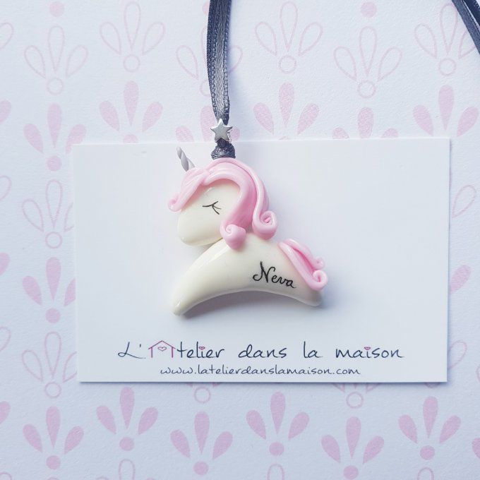 Collier licorne blanche et rose