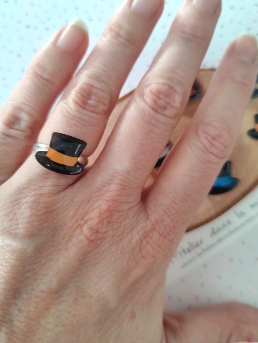 bague adulte 40 ans portée