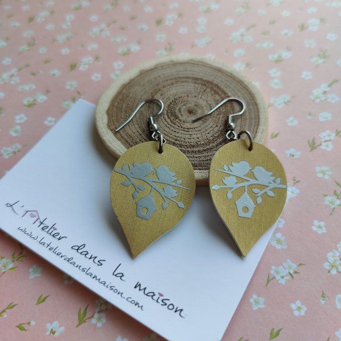Boucles d'oreilles gouttes dorées en simili cuir nichoir