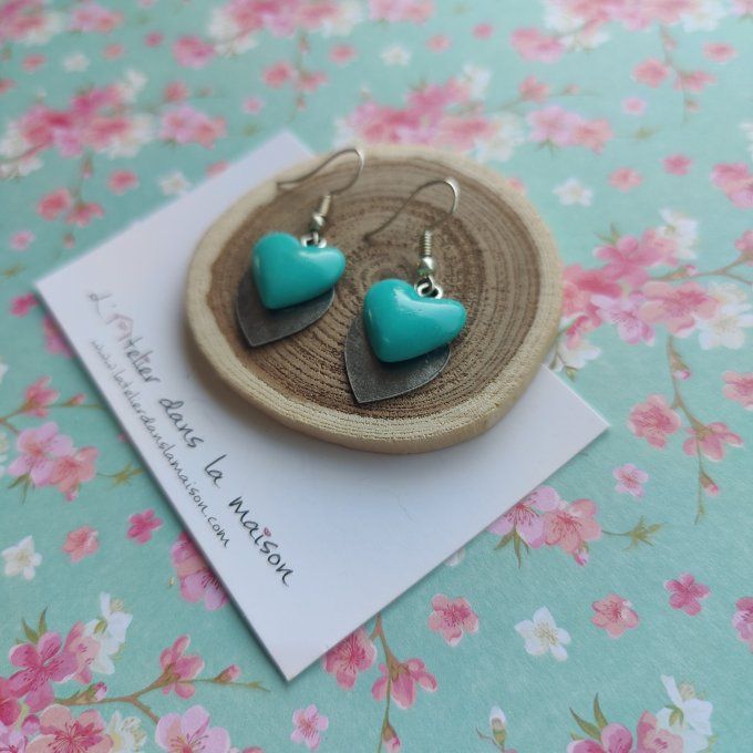 Boucles d'oreilles coeurs turquoises et taupe