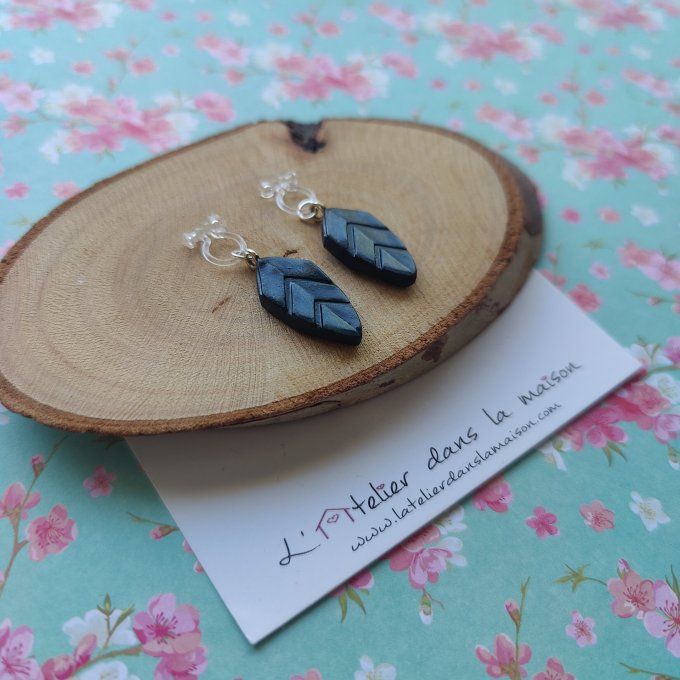 Boucles d'oreilles sans perçage plumes noires