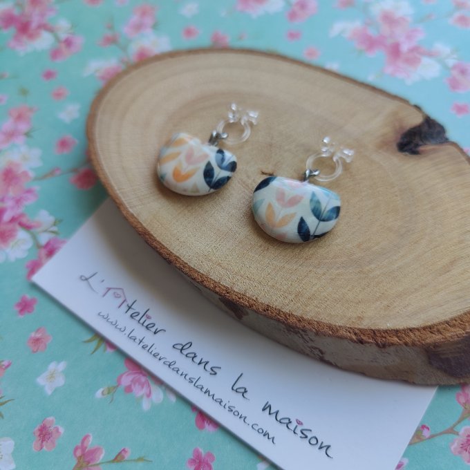 Boucles d'oreilles arrondies motif feuillage sans perçage