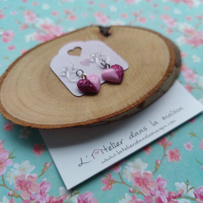 Boucles d'oreilles sans perçage  coeurs roses avec paillettes 