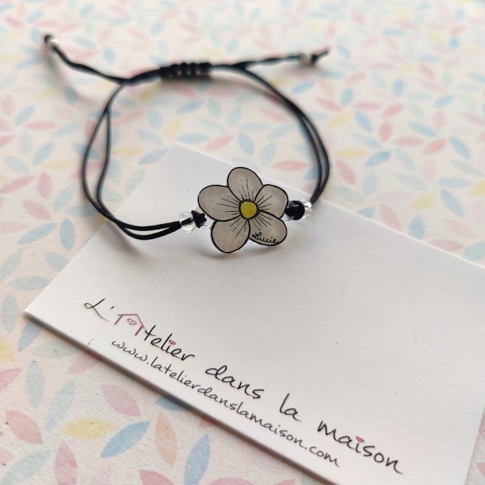 Bracelet réglable avec prénom fleur ou coccinelle