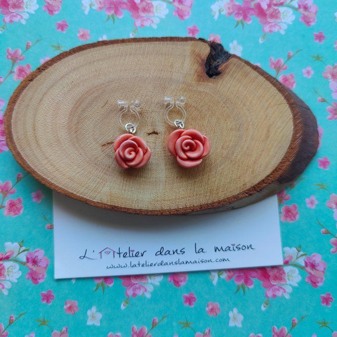 Boucles d'oreilles sans perçage roses corail