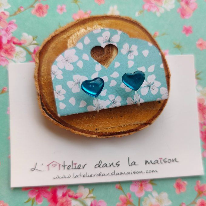 Boucles d'oreilles sans perçage coeur bleu défaut
