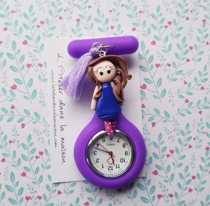 montre-infirmiere-poupée-violet-rose