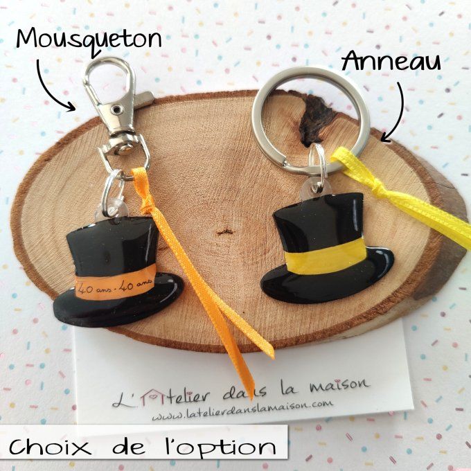 mousqueton ou anneau porte-clé conscrit