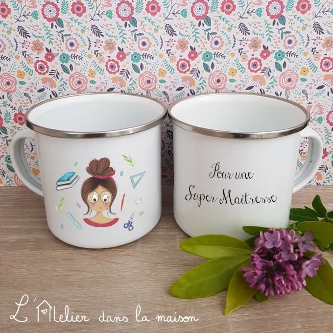 tasse émail maitresse personnalisable