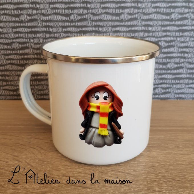 tasse vintage émaillée sorcière