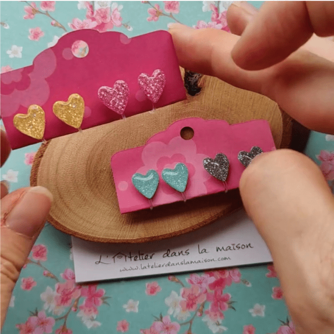 Les  clips à paillettes coeurs, boucles d'oreilles sans perçage