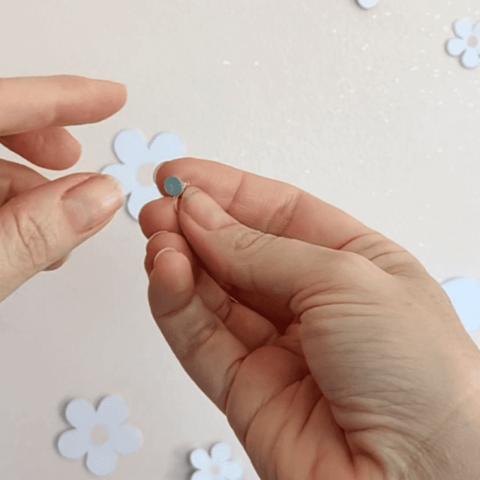 Les  mini clips à paillettes, boucles d'oreilles sans perçage 